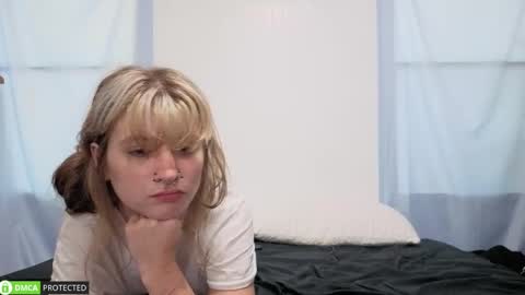 Snapshot of polyhouseofgays chatting on September 26, 2025, 6:45 pm Cheshire Bee online show from September 26, 2025, 6:45 pm