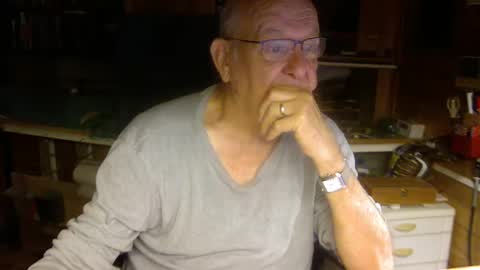 pomme1949 online show from December 9, 2024, 9:06 am