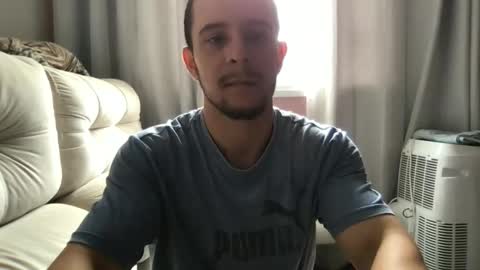 Snapshot of poormanbr chatting on November 8, 2025, 5:23 pm poormanbr online show from November 8, 2025, 5:23 pm