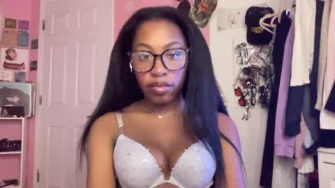 Snapshot of popasprincess chatting on December 20, 2024, 3:03 am princess online show from December 20, 2024, 3:03 am