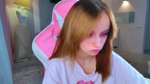 Snapshot of popjenny chatting on December 2, 2025, 11:26 am Hi Daddy Im Jane online show from December 2, 2025, 11:26 am