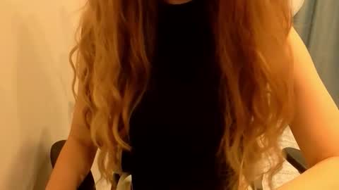 April online show from October 4, 2025, 6:39 pm