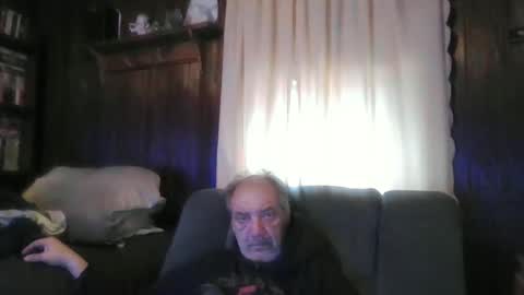 porkingit400 online show from December 4, 2025, 1:42 pm