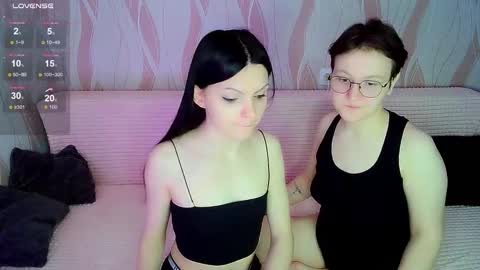 Snapshot of pornostendup chatting on February 21, 2025, 10:37 pm Ana and Tati online show from February 21, 2025, 10:37 pm