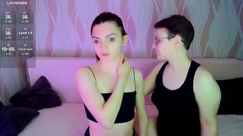 Snapshot of pornostendup chatting on September 28, 2025, 7:30 pm Ana and Tati online show from September 28, 2025, 7:30 pm