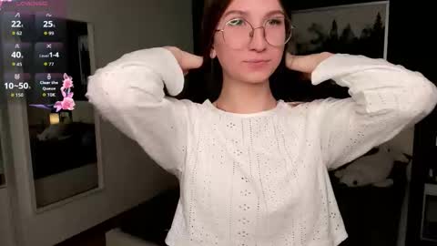 Elizabeth online show from September 12, 2025, 7:14 pm