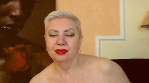 Snapshot of posh_lady chatting on February 7, 2025, 6:03 am LADY POSH online show from February 7, 2025, 6:03 am