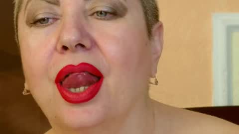 Snapshot of posh_lady chatting on February 21, 2025, 5:35 am LADY POSH online show from February 21, 2025, 5:35 am