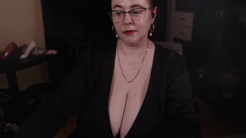 Snapshot of posh_mistress chatting on December 22, 2024, 5:12 am PoshMistres online show from December 22, 2024, 5:12 am