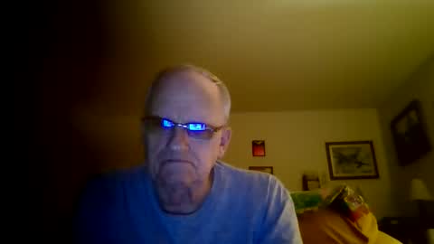 Snapshot of potato_chipz70 chatting on December 16, 2025, 2:49 am potato_chipz70 online show from December 16, 2025, 2:49 am