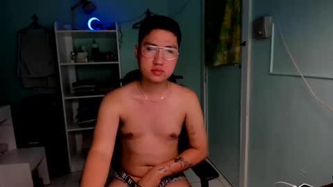 Snapshot of powerpuffcock chatting on January 4, 2025, 11:33 am powerpuffcock online show from January 4, 2025, 11:33 am