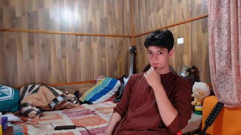 Snapshot of powertwinky chatting on February 2, 2025, 4:37 am chris independent online show from February 2, 2025, 4:37 am