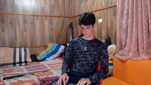 Snapshot of powertwinky chatting on February 3, 2025, 2:58 am chris independent online show from February 3, 2025, 2:58 am