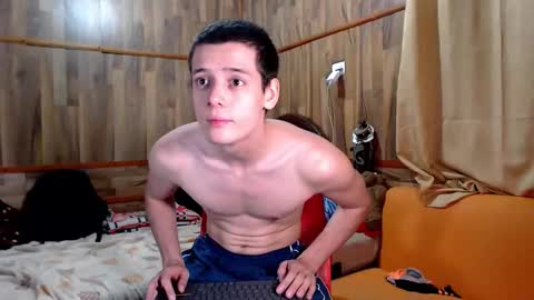 Snapshot of powertwinky chatting on October 5, 2025, 4:11 am chris independent online show from October 5, 2025, 4:11 am