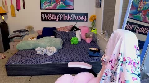 Evangeline Eva Darling online show from November 19, 2025, 3:17 am