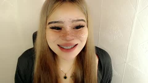 MAXXINE online show from March 11, 2025, 10:07 am