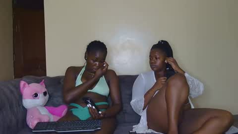 Snapshot of preetycookie chatting on February 10, 2025, 3:32 pm Lilly online show from February 10, 2025, 3:32 pm