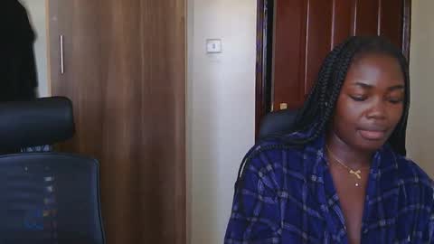 Snapshot of preetycookie chatting on March 6, 2025, 10:09 am Lilly online show from March 6, 2025, 10:09 am