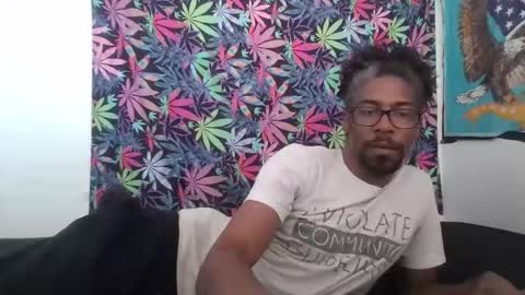 Libra Lamont online show from November 1, 2025, 8:22 pm