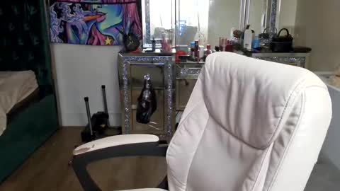 Snapshot of pretty69queen chatting on January 2, 2025, 4:52 am Yasmine pretty online show from January 2, 2025, 4:52 am