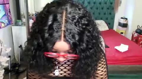 Snapshot of pretty69queen chatting on September 12, 2025, 11:43 am Yasmine pretty online show from September 12, 2025, 11:43 am