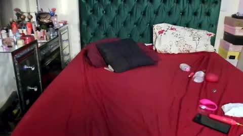 Snapshot of pretty69queen chatting on September 18, 2025, 11:18 pm Yasmine pretty online show from September 18, 2025, 11:18 pm