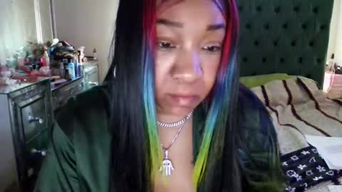 Snapshot of pretty69queen chatting on December 15, 2025, 2:43 pm Yasmine pretty online show from December 15, 2025, 2:43 pm