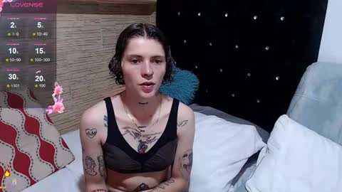 Snapshot of pretty_cristal22 chatting on September 27, 2025, 10:15 pm pretty_cristal22 online show from September 27, 2025, 10:15 pm