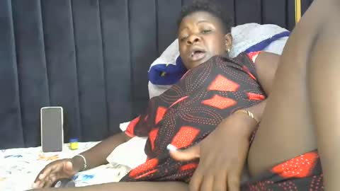 Snapshot of pretty_gaal chatting on January 3, 2025, 7:27 am pretty_gaal online show from January 3, 2025, 7:27 am