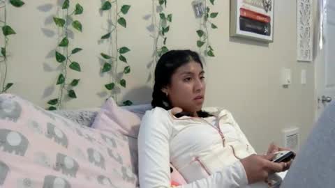 pretty_girl828687 online show from November 29, 2025, 9:18 pm