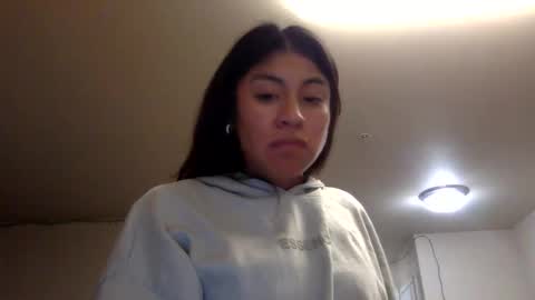 pretty_girl828687 online show from December 2, 2025, 11:45 pm