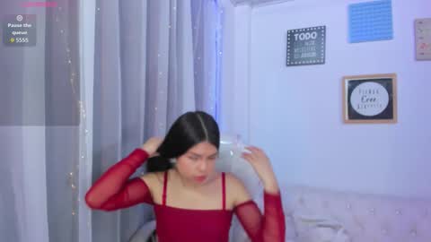 Snapshot of pretty_johnson_ chatting on October 23, 2025, 12:04 pm pretty online show from October 23, 2025, 12:04 pm