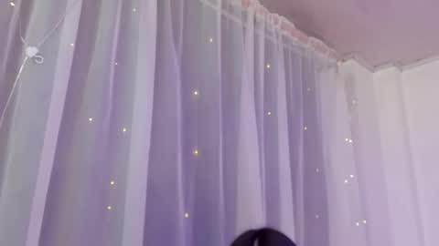 Snapshot of pretty_johnson_ chatting on November 18, 2025, 11:36 am pretty online show from November 18, 2025, 11:36 am