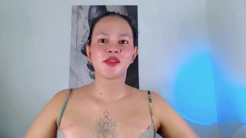 Snapshot of pretty_little_baby28 chatting on November 23, 2025, 8:25 am Flor online show from November 23, 2025, 8:25 am