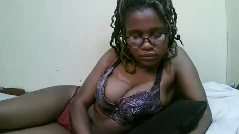 Snapshot of pretty_mellan chatting on March 6, 2025, 6:48 pm pretty_mellan online show from March 6, 2025, 6:48 pm