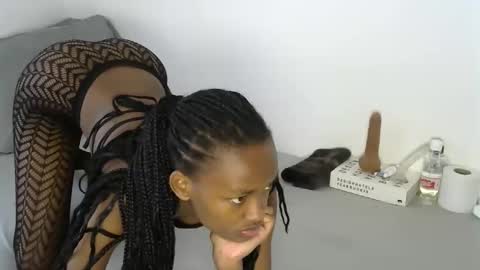 Pretty doll online show from November 2, 2025, 11:01 am