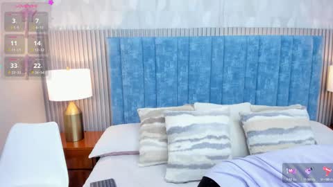 Snapshot of pretty_sunlight_ chatting on October 24, 2025, 1:35 am Daisy Flower online show from October 24, 2025, 1:35 am