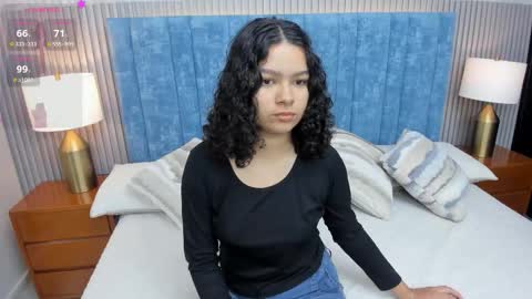 Snapshot of pretty_sunlight_ chatting on November 9, 2025, 1:48 am Daisy Flower online show from November 9, 2025, 1:48 am