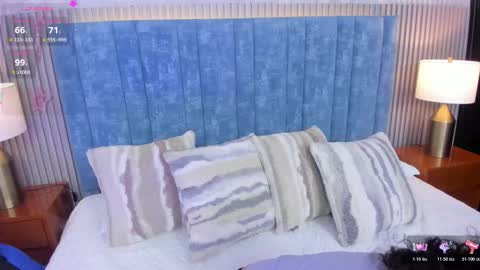 Snapshot of pretty_sunlight_ chatting on November 20, 2025, 2:01 am Daisy Flower online show from November 20, 2025, 2:01 am