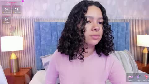 Snapshot of pretty_sunlight_ chatting on November 23, 2025, 1:38 am Daisy Flower online show from November 23, 2025, 1:38 am