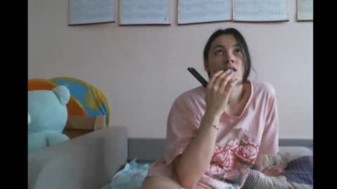 Snapshot of prettybella_7 chatting on January 31, 2025, 11:13 am Bella online show from January 31, 2025, 11:13 am