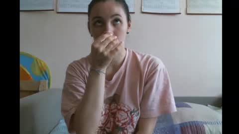Snapshot of prettybella_7 chatting on February 6, 2025, 9:00 am Bella online show from February 6, 2025, 9:00 am