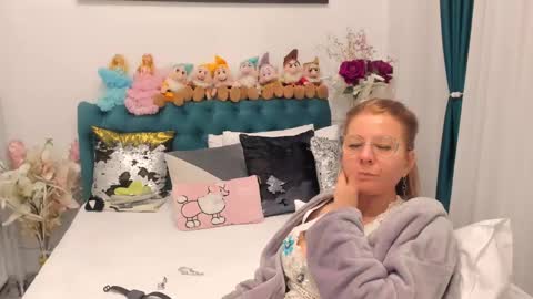 Snapshot of prettyblackeyes chatting on February 27, 2025, 10:15 am wilma online show from February 27, 2025, 10:15 am