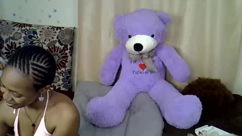 Bunny online show from November 19, 2025, 1:05 am