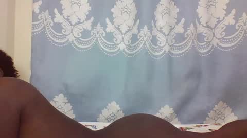 Snapshot of prettydarkskin002 chatting on February 13, 2025, 5:22 pm SHANIA online show from February 13, 2025, 5:22 pm