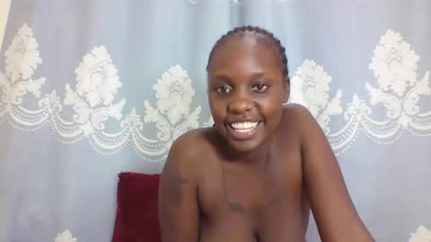 Snapshot of prettydarkskin002 chatting on February 23, 2025, 6:01 pm SHANIA online show from February 23, 2025, 6:01 pm