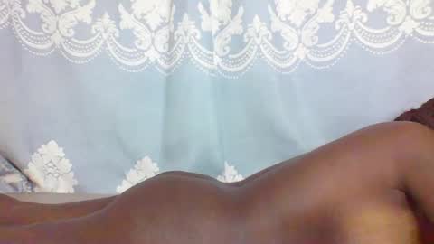 Snapshot of prettydarkskin002 chatting on February 26, 2025, 10:31 pm SHANIA online show from February 26, 2025, 10:31 pm