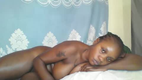 Snapshot of prettydarkskin002 chatting on September 16, 2025, 12:50 pm SHANIA online show from September 16, 2025, 12:50 pm