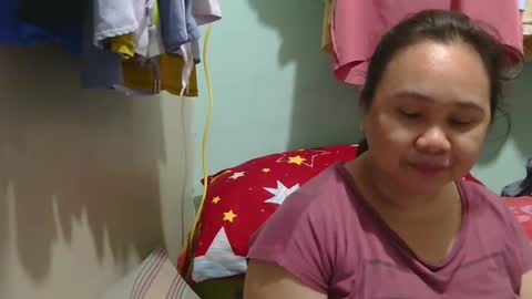Snapshot of prettynhing chatting on December 23, 2024, 1:51 am Nhing online show from December 23, 2024, 1:51 am