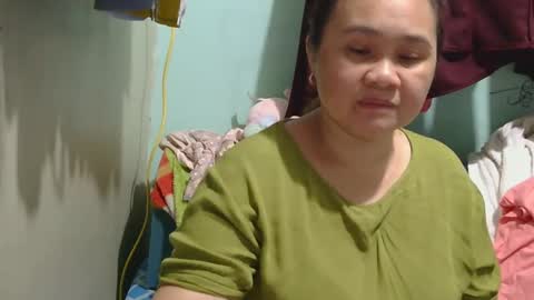 Snapshot of prettynhing chatting on December 27, 2024, 3:53 am Nhing online show from December 27, 2024, 3:53 am